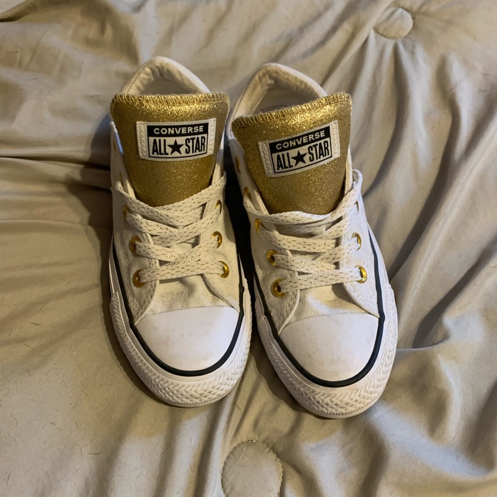 Good and white converse